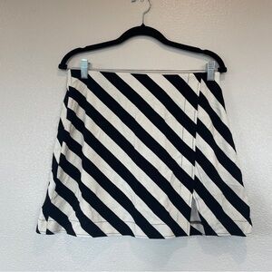 H&M Black/Cream Stripe‎ Wrap Over Mini Skirt Women’s Size M